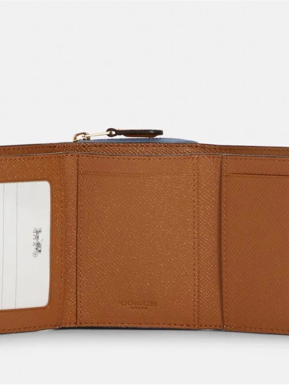 Coach Two-Tone Leather Card Case in Cream and Black with Gold Logo